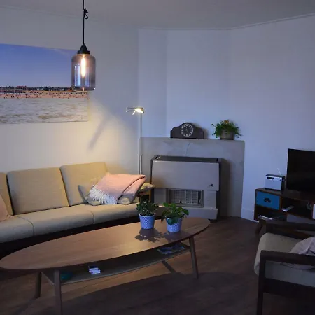 Gorgeous Near Katwijk Centre Near Sea 아파트